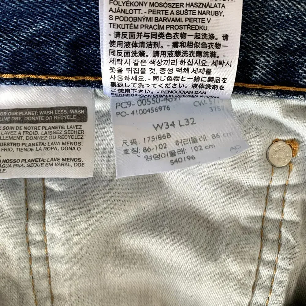Levi's Mom Shorts in Medium Blue Wash‎